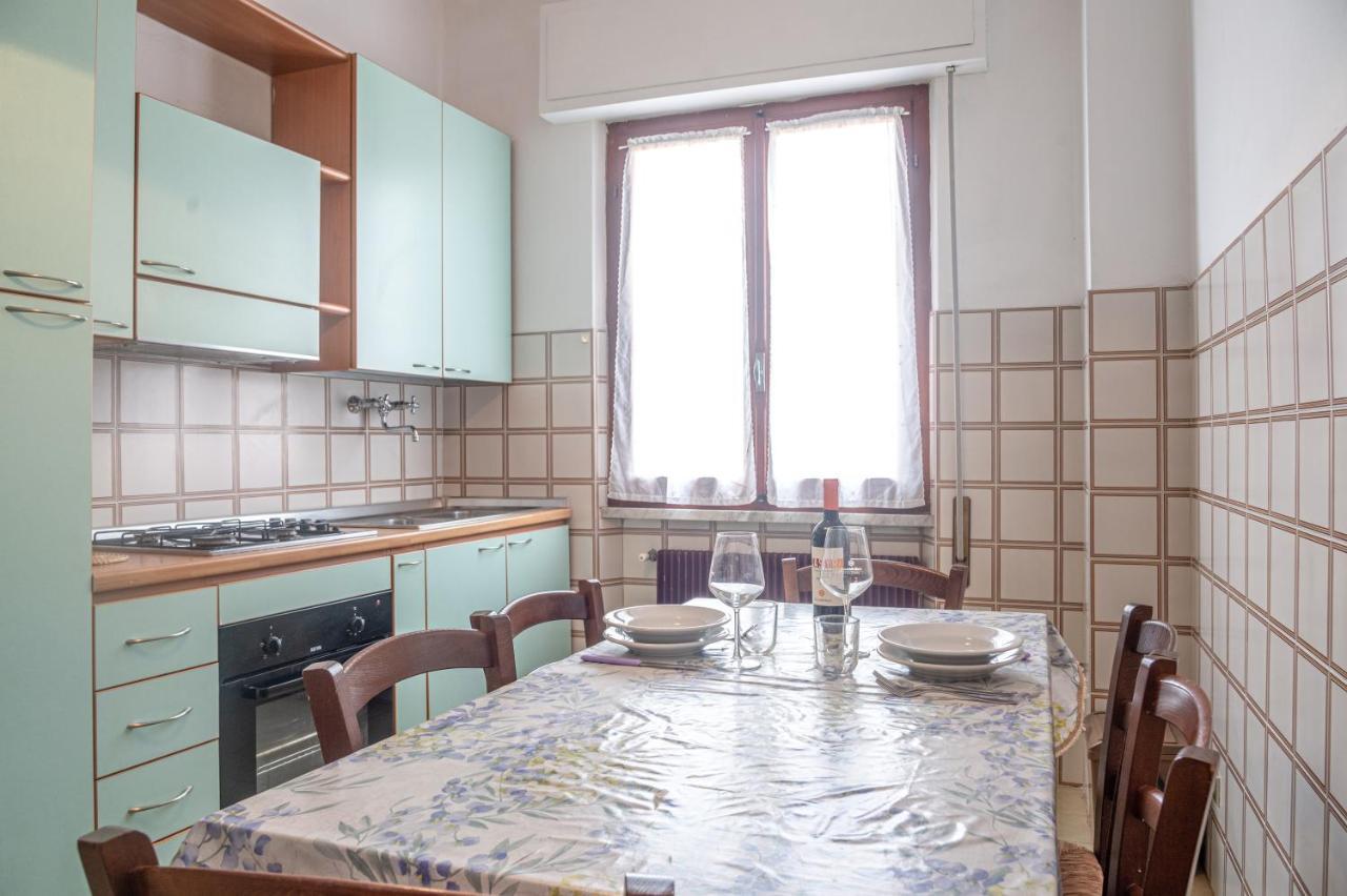 ماسا Iss Travel Apartments Casa Maria In Marina Di Massa المظهر الخارجي الصورة